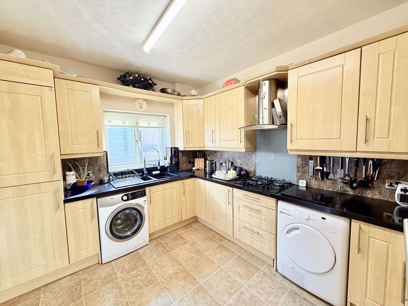 Kitchen- click for photo gallery